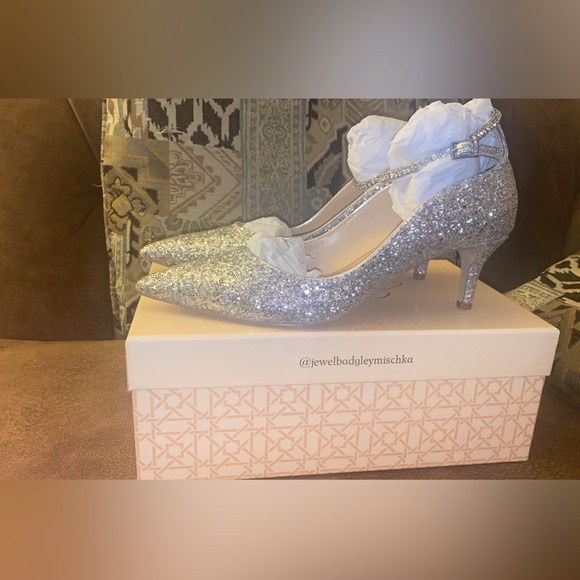 BADGLEY MISCHKA JAMILA KITTEN HEELS 👠 size 9 new - Picture 9 of 12